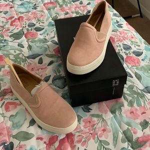 Naturalizer slip on sneakers